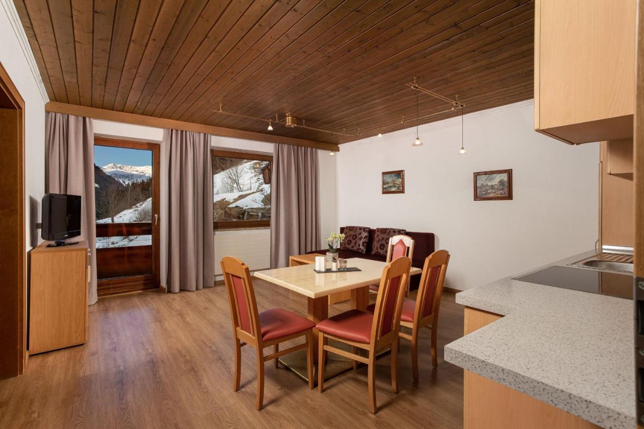 Appartementhaus Tannenberg ซาลบาคฮินเทอร์เกลมม์ ภายนอก รูปภาพ